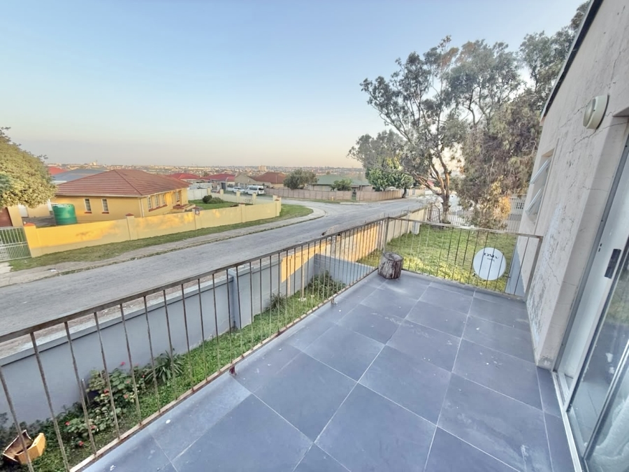 2 Bedroom Property for Sale in Algoa Park Eastern Cape